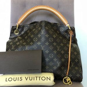 AUTHENTIC LOUIS VUITTON ARTSY MM
